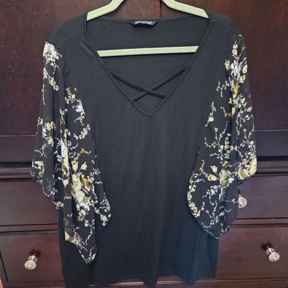 Black bloomchic 22-26 blouse